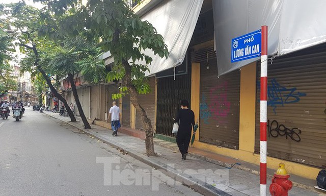 Tuyến phố đắt đỏ cả tỷ đồng/m2 ở Hà Nội vẫn chật vật tìm khách thuê - Ảnh 7.