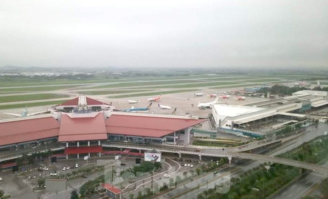 Máy bay đỗ la liệt sân bay Nội Bài, Tân Sơn Nhất do dịch COVID-19 - Ảnh 8.