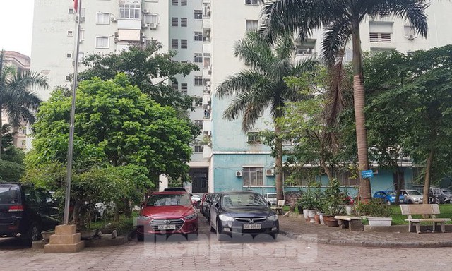 Cận cảnh khu đất công làm bãi xe biến hình thành cao ốc ở Hà Nội - Ảnh 17.