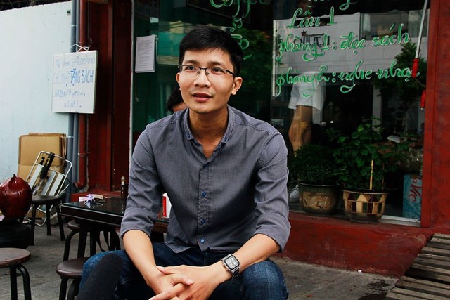 Độc đáo quán cà phê cho khách trả tiền bằng sách ở Sài Gòn - Ảnh 1.