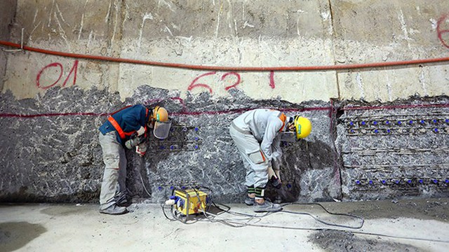 Công nhân làm việc dưới hầm sâu 19 mét ga Nhổn - Ga Hà Nội ngày nắng nóng - Ảnh 11.