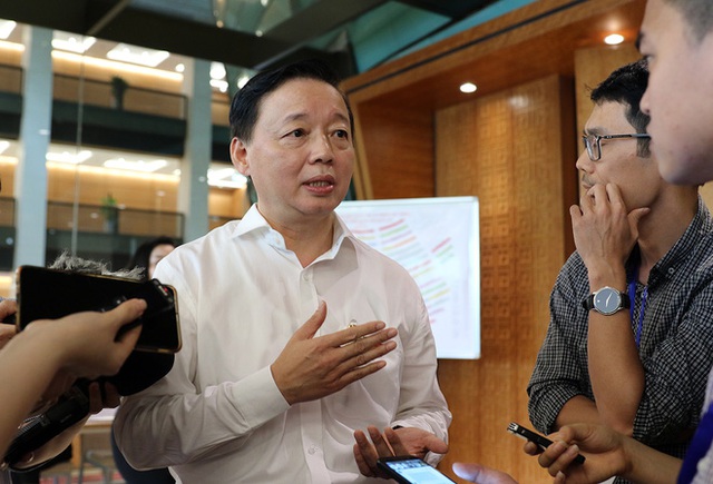 Bộ trưởng TN-MT Trần Hồng Hà giải thích việc dự tính thu phí rác sinh hoạt theo kg - Ảnh 1.