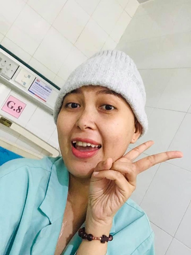 Cô gái Đồng Nai khiến nghìn người ngưỡng mộ vì lạc quan vô địch: 28 tuổi mắc ung thư vẫn quẩy banh nóc tại bệnh viện, lúc nào cũng vui vì được làm công chúa của chồng - Ảnh 7.