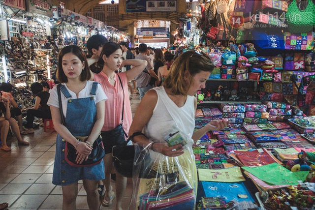 Có một chợ đêm Bến Thành buồn đến nao lòng: Khách Việt còn không có chứ nói chi khách nước ngoài - Ảnh 4.