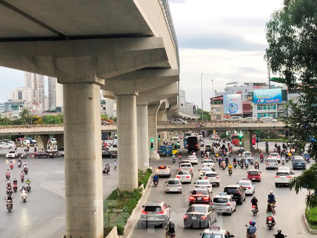 Cận cảnh đoạn metro Hà Nội vừa bị đòi bồi thường 19 triệu USD - Ảnh 1.