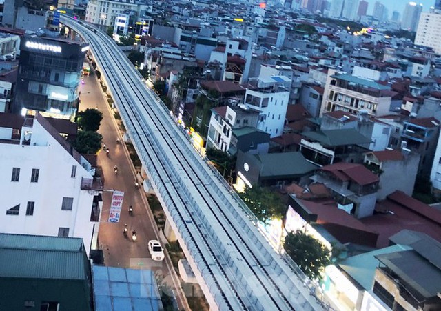 Cận cảnh đoạn metro Hà Nội vừa bị đòi bồi thường 19 triệu USD - Ảnh 4.