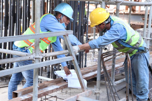 Chạy đua trên công trường nhà ga trung tâm kết nối các tuyến metro của TPHCM - Ảnh 5.