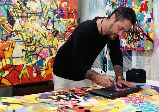 Huyền thoại graffiti gốc Việt Cyril Phan và hành trình theo đuổi sự xuất sắc - Ảnh 2. Huyền thoại graffiti gốc Việt Cyril Phan và hành trình theo đuổi sự xuất sắc - Ảnh 2.
