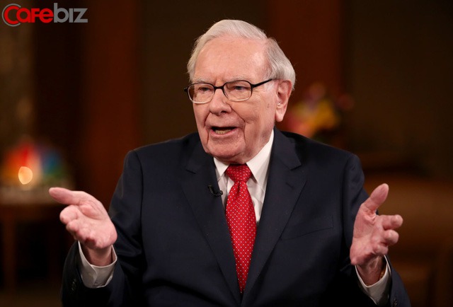 89 tuổi như Warren Buffett vẫn còn học PPT, còn bạn vẫn ở đó lười biếng: Hôm nay thoải mái an nhàn, ngày mai chính sự an nhàn ấy ép bạn không còn đường lui! - Ảnh 1.