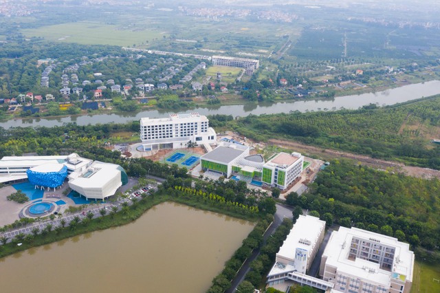 Vietcombank xây trung tâm đào tạo tại Ecopark: Xanh-sang-xịn, có hồ bơi, sân bóng như một khu nghỉ dưỡng đẳng cấp - Ảnh 4.