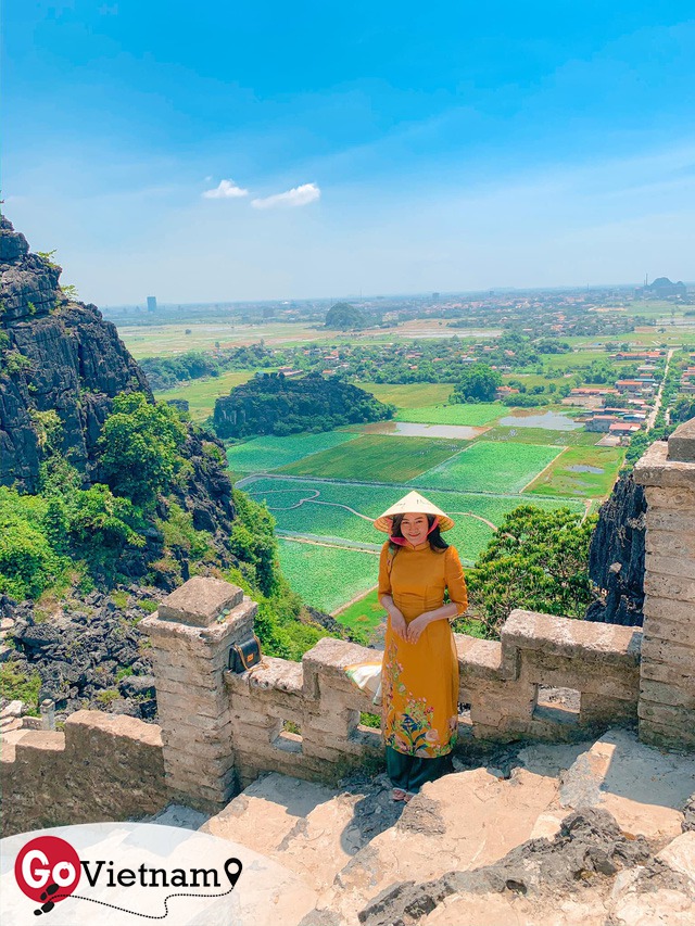 Đến Hang Múa, Ninh Bình ngập trong sắc sen hồng: Trọn vẹn 1 ngày cuối tuần rời xa thành thị xô bồ, chiêm ngưỡng vẻ đẹp thiên nhiên xanh mướt - Ảnh 7.