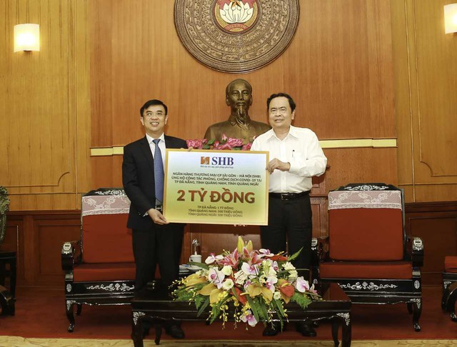 Các doanh nghiệp của bầu Hiển ủng hộ 6,1 tỷ đồng cho Đà nẵng, Quảng Nam và Quảng Ngãi chống Covid-19 - Ảnh 1.