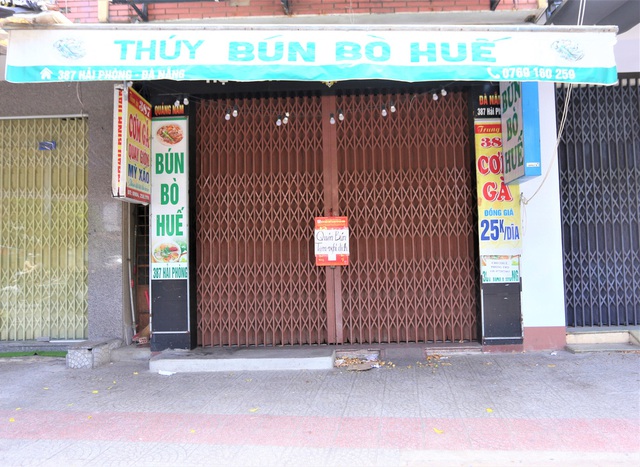 Chùm ảnh: Tất cả hàng quán ở Đà Nẵng chính thức đóng cửa, ngưng cả bán mang về từ 13 giờ chiều nay - Ảnh 5.
