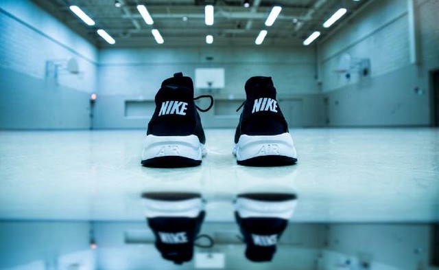 Hành trình trở thành thương hiệu toàn cầu trị giá 100 tỷ USD của Nike - Ảnh 2.