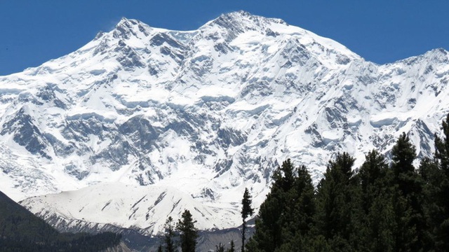  Top 10 ngọn núi cao nhất thế giới đã được chinh phục vào thời gian nào? - Ảnh 6.