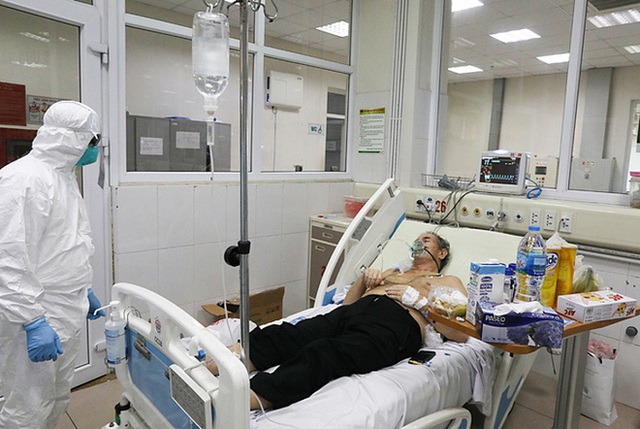 Bệnh nhân 962 ở Hà Nội có thể bị lây bệnh từ BV Thanh Nhàn hay Đà Nẵng? - Ảnh 1.