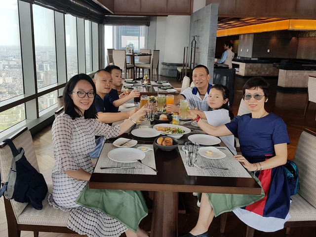 VTV có 5 quý ông MC luôn được khán giả ngưỡng mộ về tài lẫn đức nhưng về đời tư thì cực kỳ kín tiếng - Ảnh 4. VTV có 5 quý ông MC luôn được khán giả ngưỡng mộ về tài lẫn đức nhưng về đời tư thì cực kỳ kín tiếng - Ảnh 4.