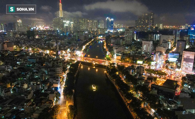Con kênh đen hôi thối một thời ở Sài Gòn trở thành chốn du thuyền sang chảnh với giá rẻ bất ngờ - Ảnh 2. Con kênh đen hôi thối một thời ở Sài Gòn trở thành chốn du thuyền sang chảnh với giá rẻ bất ngờ - Ảnh 2.