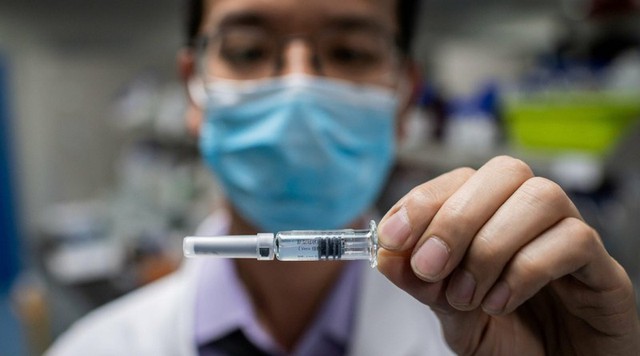 Trung Quốc cấp phép thử nghiệm vaccine ngừa Covid-19 trên người - Ảnh 1.