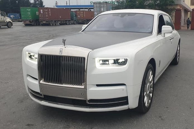 Đẳng cấp ‘chơi’ Rolls-Royce Phantom của nhà giàu Việt: Hàng siêu hiếm, siêu độc trên thế giới - Ảnh 7.
