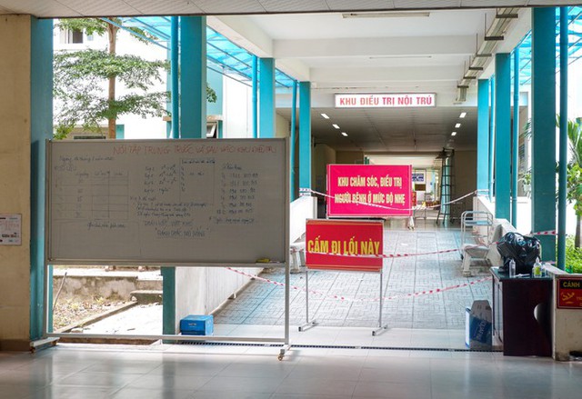 Bên trong Bệnh viện dã chiến Hòa Vang, điểm nóng nhất Đà Nẵng  - Ảnh 6.