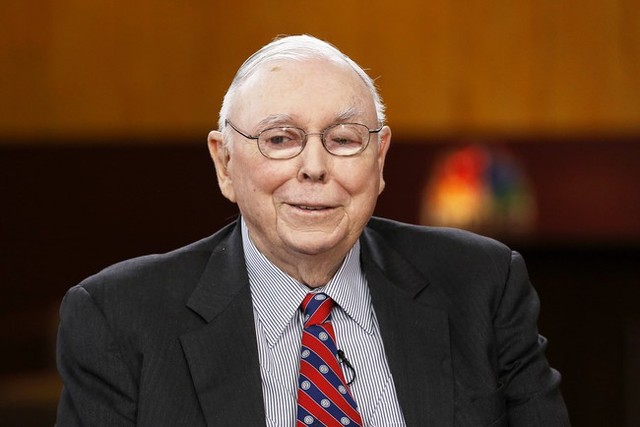 95 tuổi, bạn chí cốt của tỷ phú Warren Buffett làm gì để sống lâu và hạnh phúc? - Ảnh 1.