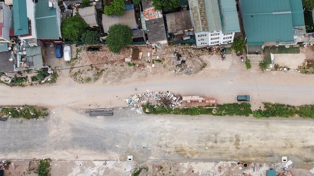 Sau 18 năm được duyệt quy hoạch, đường vành đai 2,5 giữa Hà Nội vẫn ngổn ngang - Ảnh 3.