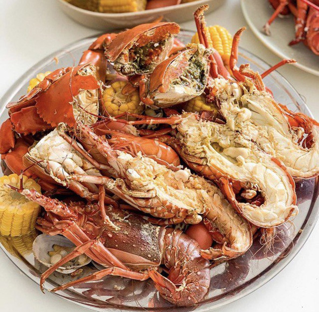 Thường xuyên bị... tào tháo rượt, tăng 10kg kể từ lúc làm food blogger: Ăn Sập Sài Gòn không hề sướng như mọi người nghĩ - Ảnh 2. Thường xuyên bị... tào tháo rượt, tăng 10kg kể từ lúc làm food blogger: Ăn Sập Sài Gòn không hề sướng như mọi người nghĩ - Ảnh 2.