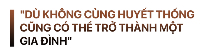 NTK Đỗ Mạnh Cường - “ông bố đông con nhất nhì showbiz”: Chưa từng có kế hoạch nhận con nuôi, hạnh phúc vì “tri kỉ” luôn bên cạnh suốt 13 năm - Ảnh 11. NTK Đỗ Mạnh Cường - “ông bố đông con nhất nhì showbiz”: Chưa từng có kế hoạch nhận con nuôi, hạnh phúc vì “tri kỉ” luôn bên cạnh suốt 13 năm - Ảnh 11.