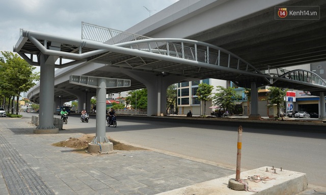  Cận cảnh cầu cạn Mai Dịch - Nam Thăng Long đã rải nhựa xong chờ ngày thông xe - Ảnh 13.