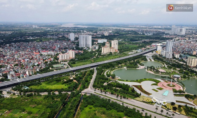  Cận cảnh cầu cạn Mai Dịch - Nam Thăng Long đã rải nhựa xong chờ ngày thông xe - Ảnh 8.