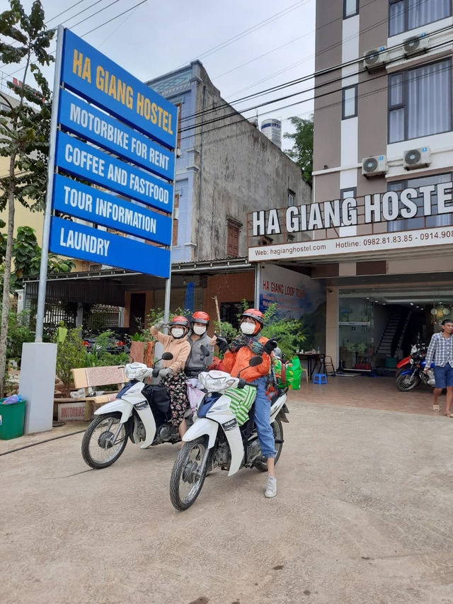 Hà Giang hoang sơ nhưng đầy thơ mộng: Chinh phục dốc Bắc Sum hiểm trở, ngắm dòng Nho Quế xanh mướt giữa núi đá, hẻm Tu Sản ôm mây - Ảnh 1. Hà Giang hoang sơ nhưng đầy thơ mộng: Chinh phục dốc Bắc Sum hiểm trở, ngắm dòng Nho Quế xanh mướt giữa núi đá, hẻm Tu Sản ôm mây - Ảnh 1.