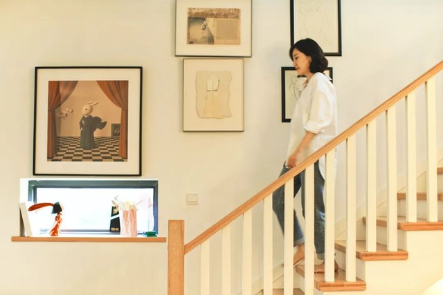 Tự đặt quy tắc no smartphone vào buổi sáng, ngắt kết nối Internet, người phụ nữ bỏ phố về quê trồng hoa sống an yên - Ảnh 1.