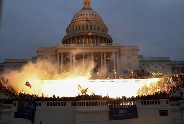  Người biểu tình dọa quay trở lại Điện Capitol cùng vũ khí: Ngày 17/1 và ngày 20/1 lọt vào tầm ngắm - Ảnh 1.