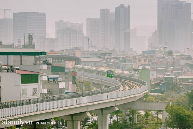 Tuyến đường sắt Cát Linh - Hà Đông hoàn thành, lộ ra một khung cảnh thành phố Hà Nội từ trên cao đẹp đến kinh ngạc và phải nói còn đầy hãnh diện!  - Ảnh 5.