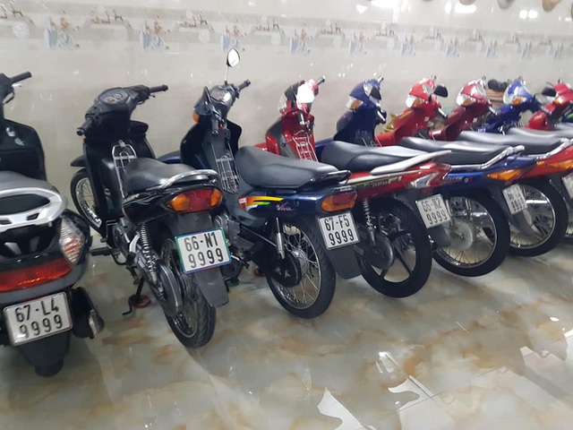 Dàn xe máy 500 chiếc biển đẹp khủng nhất Việt Nam, trị giá trăm tỷ đồng? - Ảnh 12.