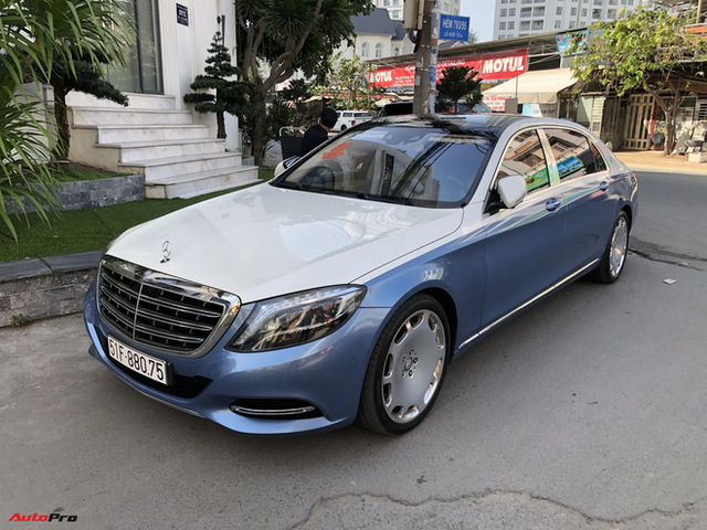 Dàn xe hơn 100 tỷ phục vụ đám cưới thiếu gia Phan Thành: Đủ loại Rolls-Royce, Maybach, Lexus đậu kín ngõ nhà cô dâu - Ảnh 13. Dàn xe hơn 100 tỷ phục vụ đám cưới thiếu gia Phan Thành: Đủ loại Rolls-Royce, Maybach, Lexus đậu kín ngõ nhà cô dâu - Ảnh 13.