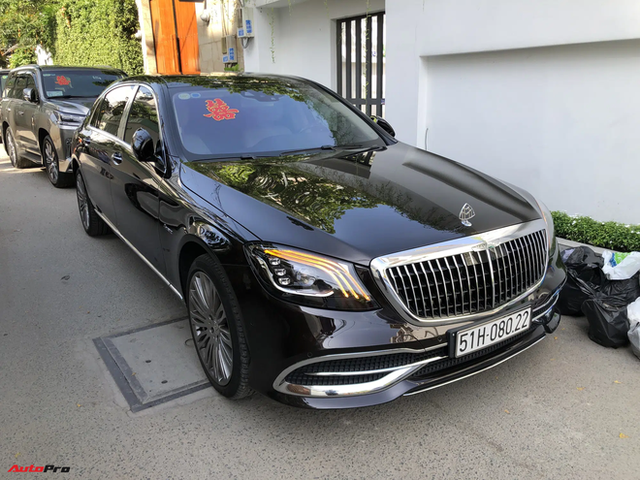 Dàn xe hơn 100 tỷ phục vụ đám cưới thiếu gia Phan Thành: Đủ loại Rolls-Royce, Maybach, Lexus đậu kín ngõ nhà cô dâu - Ảnh 14.