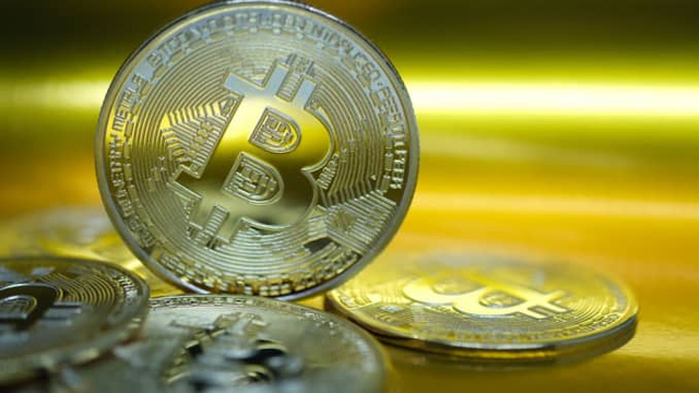 CNBC: Giá Bitcoin vượt ngưỡng 35.000 USD, xác nhận kỷ lục mới - Ảnh 1.