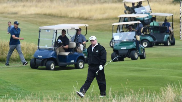 Scotland không cho phép Tổng thống Donald Trump đến chơi golf? - Ảnh 1.