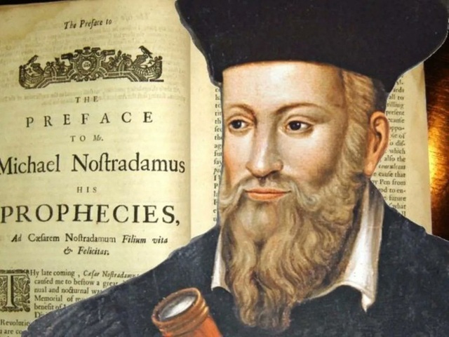 Song trùng tiên tri của Vanga và Nostradamus: Thế giới năm 2022 đi về đâu? - Ảnh 2.