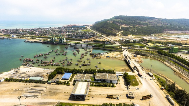 Thanh Hóa bắt đầu hái quả ngọt từ những quyết sách đúng đắn - Ảnh 2. Thanh Hóa bắt đầu hái quả ngọt từ những quyết sách đúng đắn - Ảnh 2.