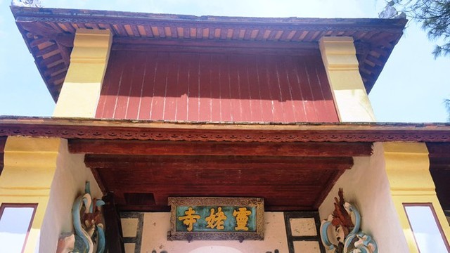 Giải mã ‘bí ẩn’ bức tranh rồng bị che lấp trên cổng chùa Thiên Mụ xứ Huế - Ảnh 9.