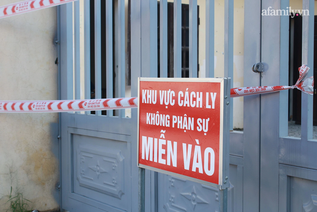 Hà Nội: Phong tỏa tạm thời con ngõ xuất hiện 3 ca mắc COVID-19 cộng đồng ở Long Biên - Ảnh 5.
