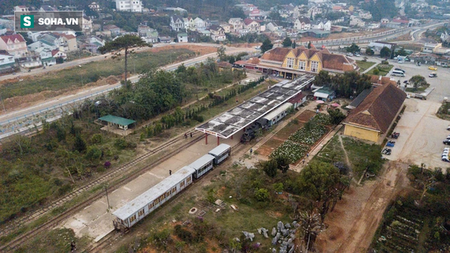  [ẢNH] Những đoàn tàu trăm tuổi vang bóng một thời tại nhà ga đường sắt cao nhất Việt Nam - Ảnh 1.