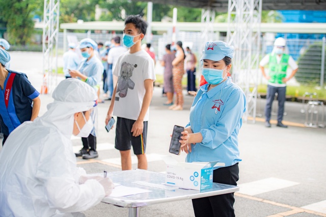 Xét nghiệm miễn phí 2 triệu mẫu cho mọi người dân TPHCM - bắt đầu giai đoạn bình thường mới - Ảnh 4.