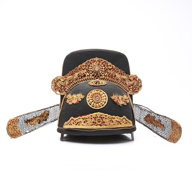  Cận cảnh chiếc mũ quan triều Nguyễn độc nhất vô nhị được bán với giá gây sốc ở Tây Ban Nha - Ảnh 3.