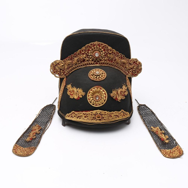  Cận cảnh chiếc mũ quan triều Nguyễn độc nhất vô nhị được bán với giá gây sốc ở Tây Ban Nha - Ảnh 5.
