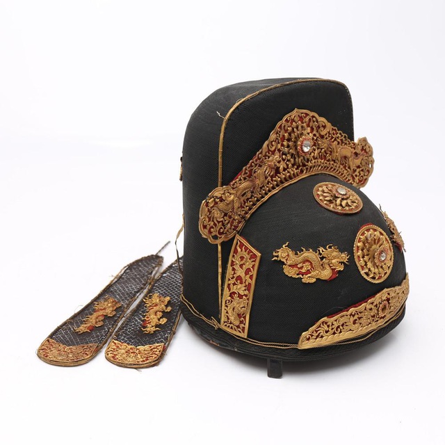  Cận cảnh chiếc mũ quan triều Nguyễn độc nhất vô nhị được bán với giá gây sốc ở Tây Ban Nha - Ảnh 8.