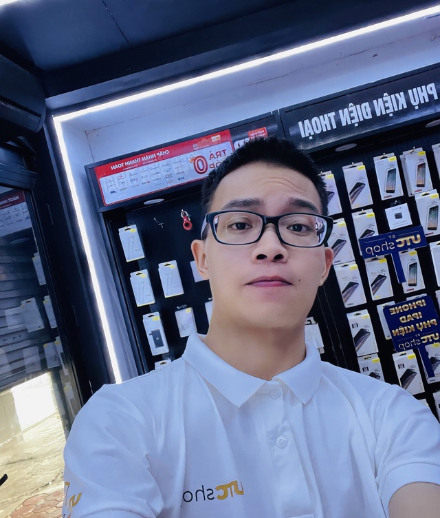 Chủ cửa hàng điện thoại Vũ Ngọc Duy chia sẻ bí quyết kinh doanh điện thoại giữa thời dịch - Ảnh 2.